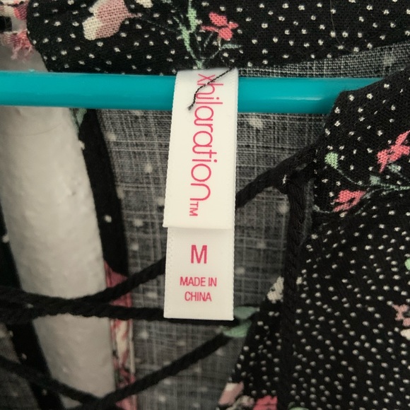 Xhilaration Black and Pink Flower Dress Size Medium Rayon Dress. - Picture 15 of 17
